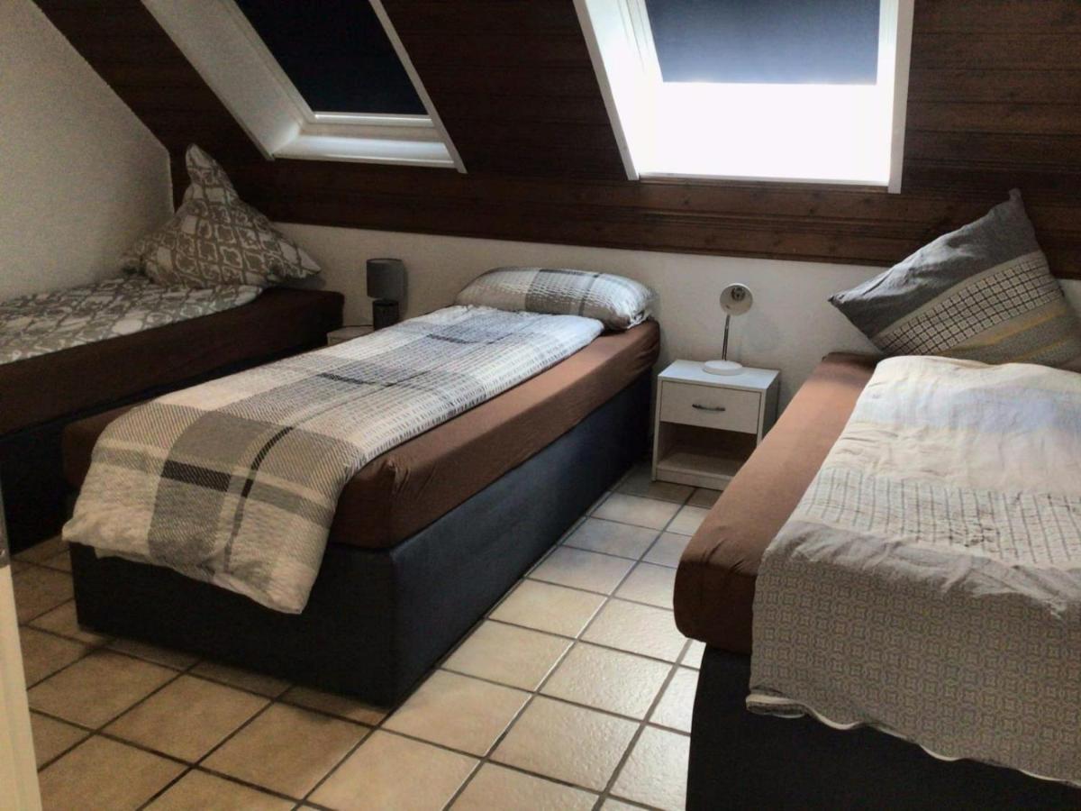 Apartments Rhona III Und IV Neunkirchen City 外观 照片