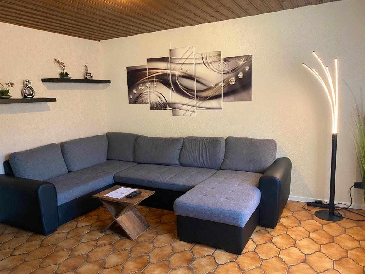 Apartments Rhona III Und IV Neunkirchen City 外观 照片
