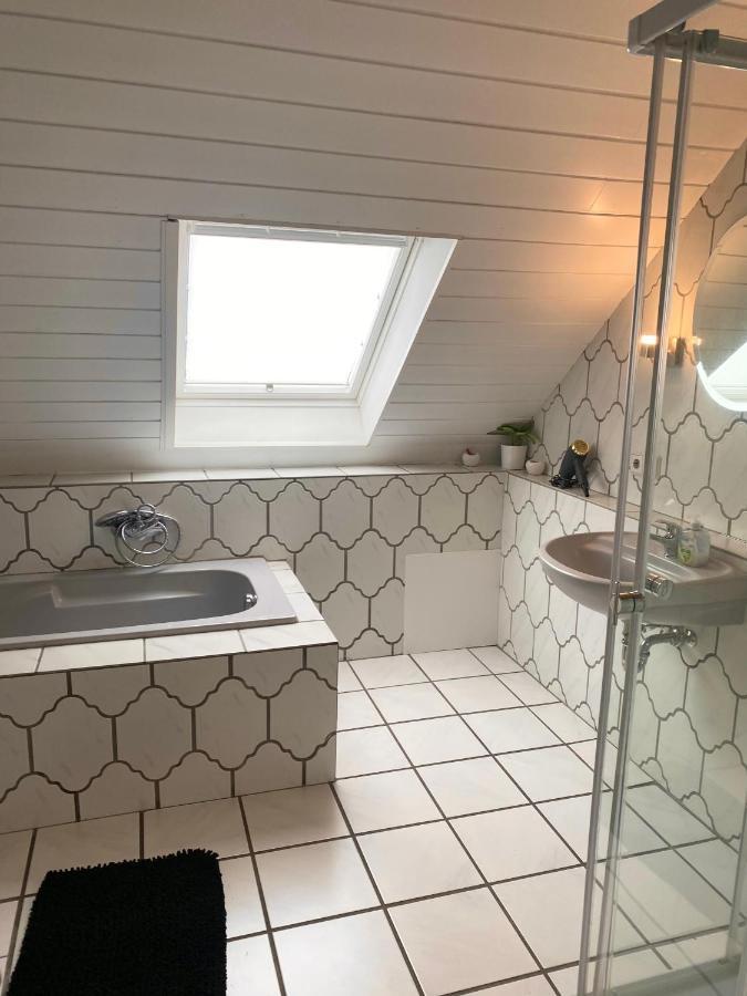 Apartments Rhona III Und IV Neunkirchen City 外观 照片
